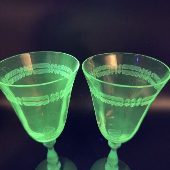 Antique Tiffin Franciscan Tall Blue Stem 2 Glasses Etched Manganese 365nm UV - Picture 12 of 15